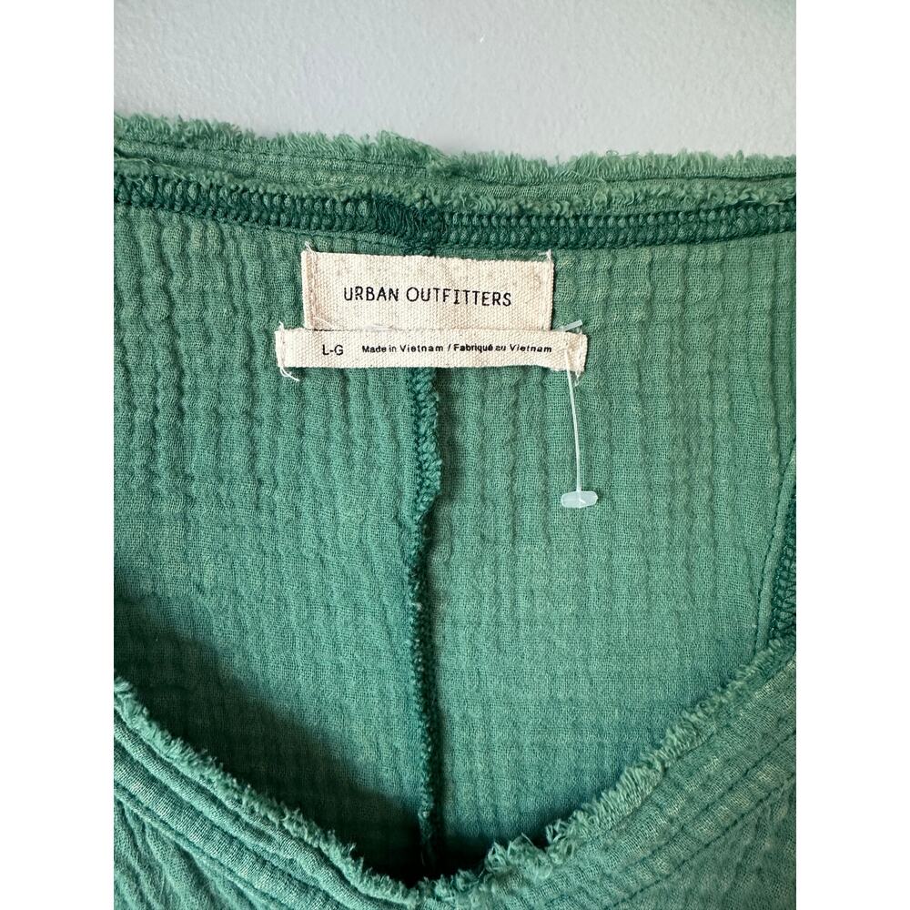 Urban Outfitters Green Gauzy Crop Top Large - Picture 2 of 6